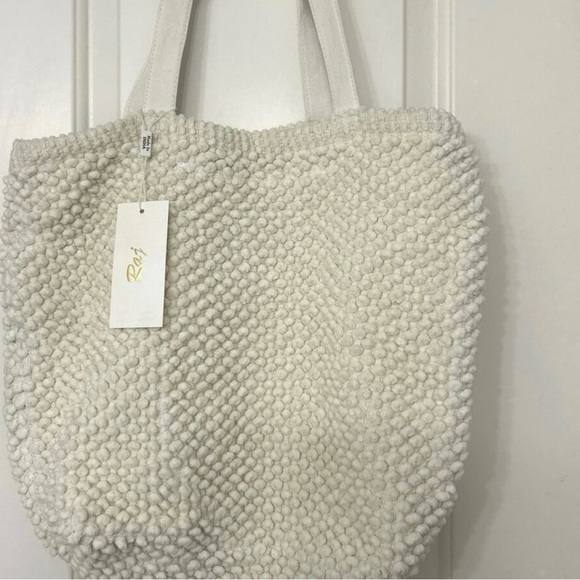 Raj White Textured Tote Bag New!! - Picture 1 of 8
